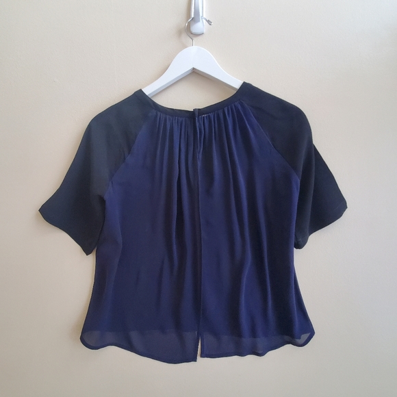 Aritzia Babaton Open Back Blouse 100% Silk with Navy and Black color block - Picture 2 of 5